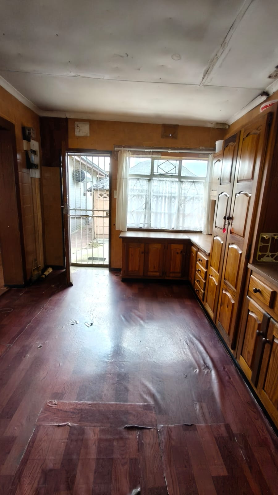 5 Bedroom Property for Sale in Hennenman Free State